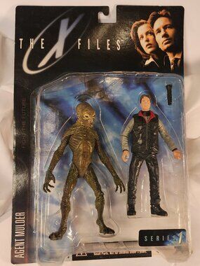 NEW IN BOX  The X-Files Mulder and Alien :Fight the Future